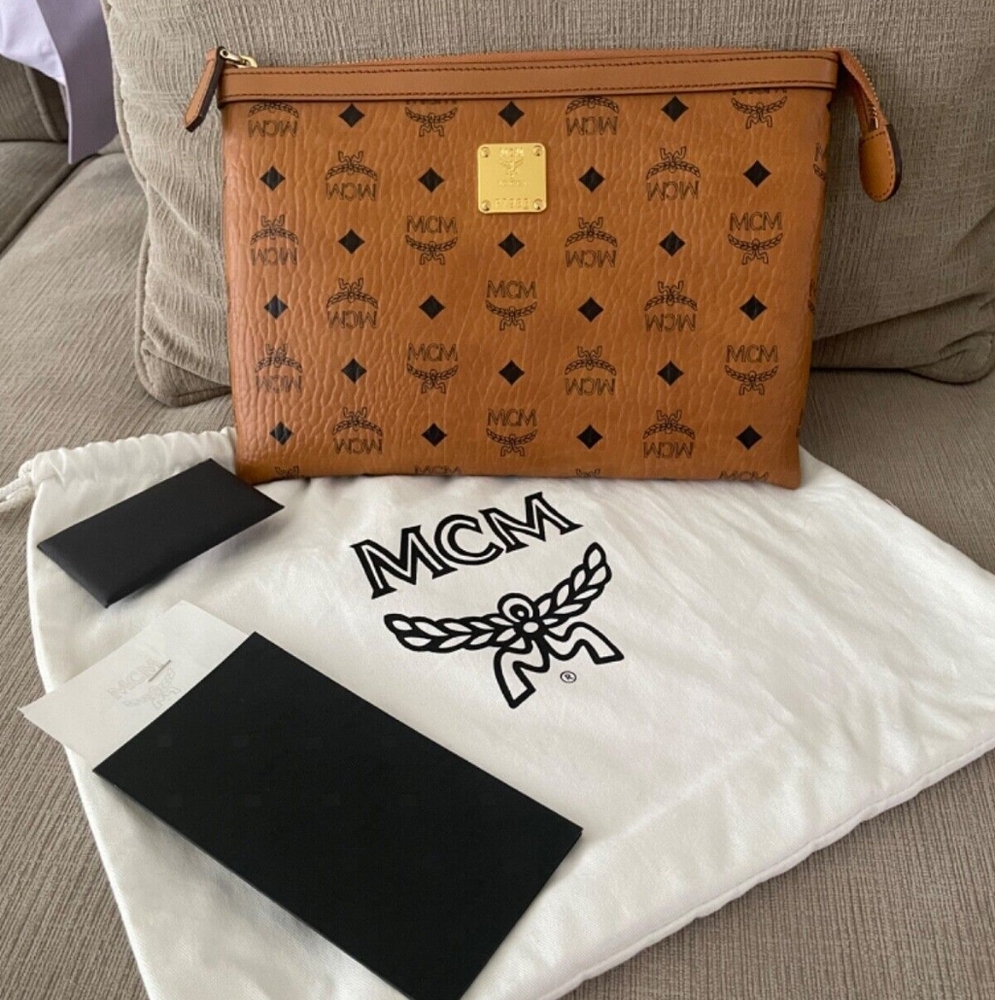 NEW MCM VISETOS COGNAC HERITAGE MEDIUM ZIP CLUTCH POUCH